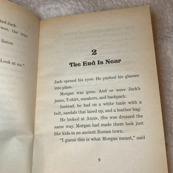 Vacation under the volcano magic treehouse book - Picture 3 of 6